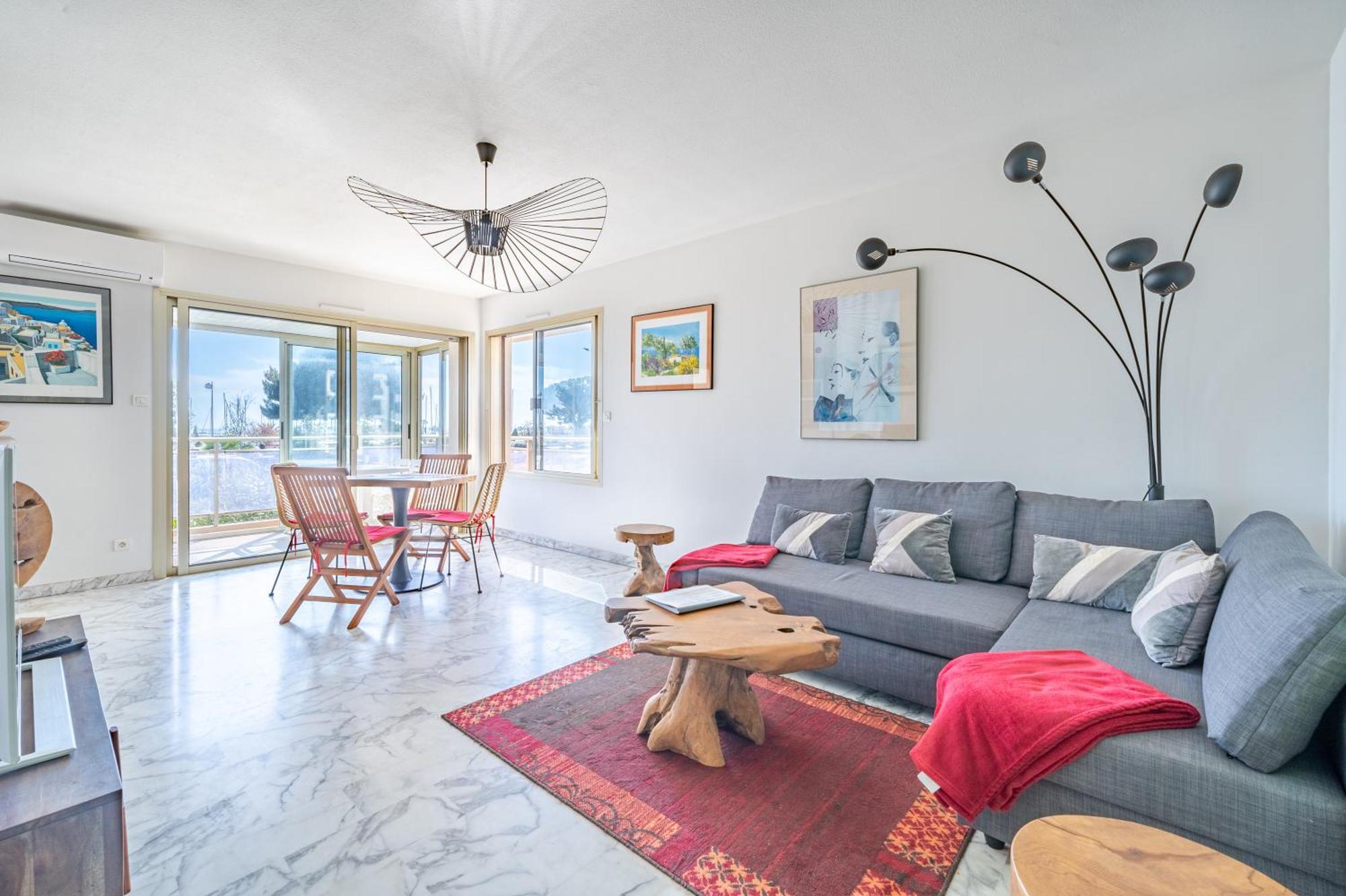 Magnifique 2 Pieces Vue Mer - Parking Proche Plage Saint-Laurent-du-Var Luaran gambar